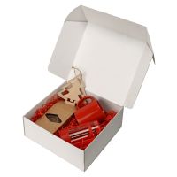 Подарочный набор с чаем, кружкой, френч-прессом и новогодней подвеской Чаепитие, красный